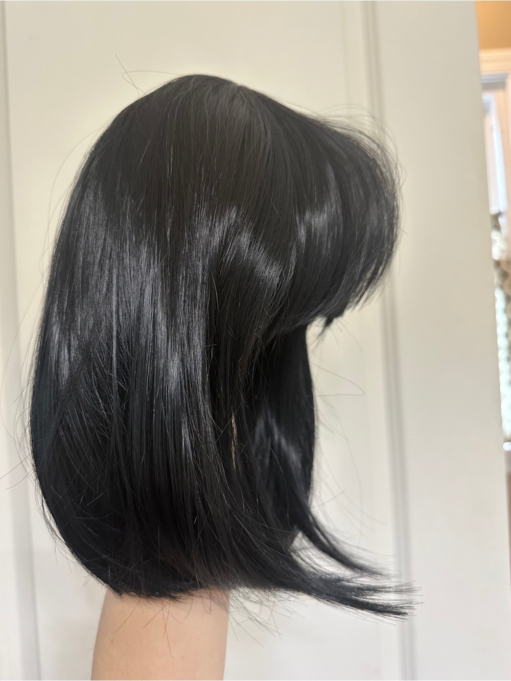 1of 5 Amazon Black Short Bob Wig with Bangs - Picture 4 of 6